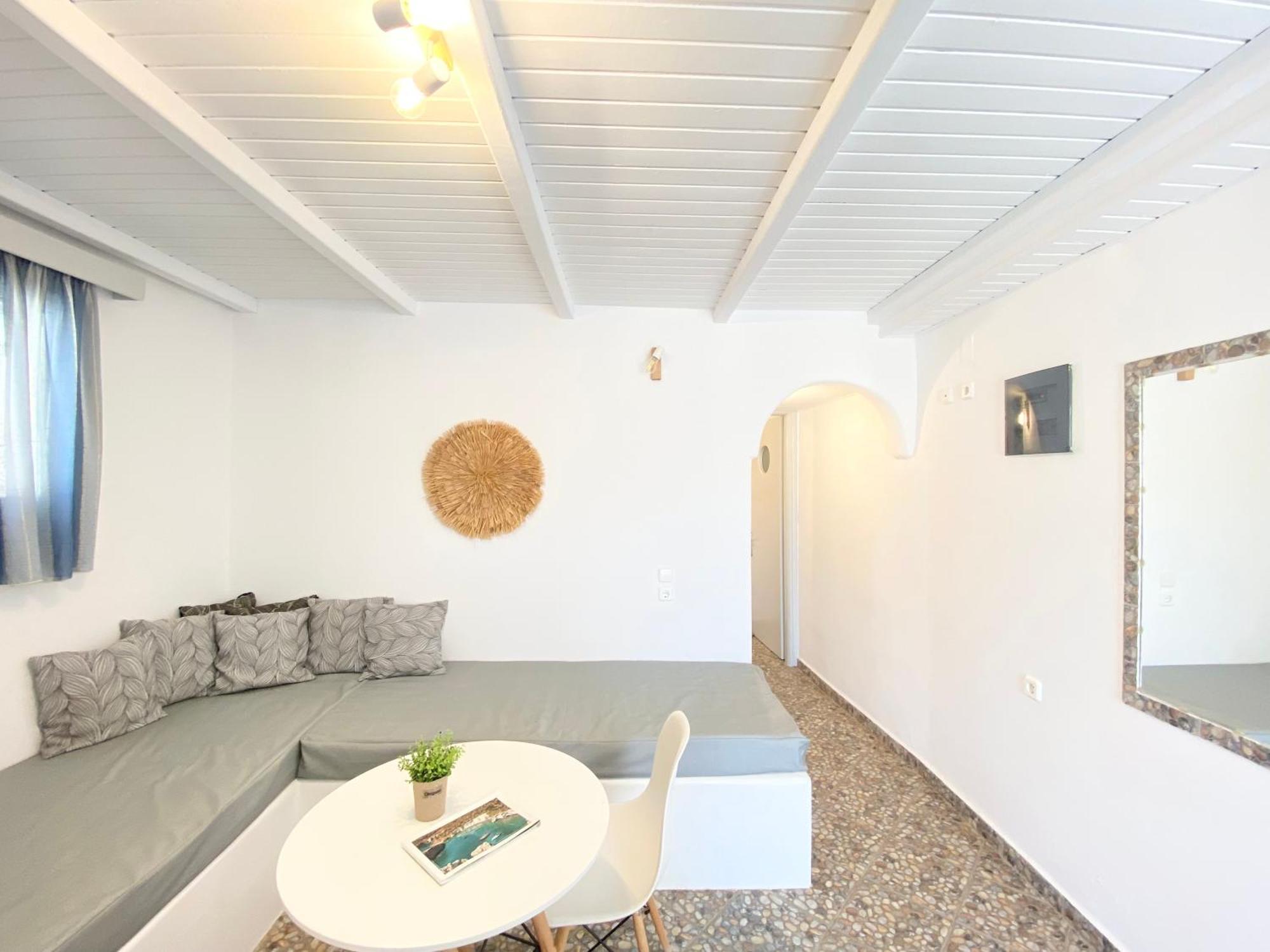 Agia Kyriaki Studios Agia Kiriaki Beach  ภายนอก รูปภาพ